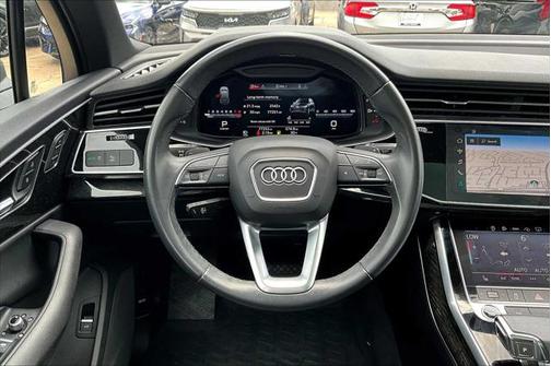 2022 Audi Q7 45 Premium