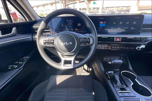 2026 Kia K5 LXS FWD