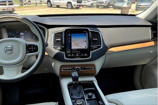 2020 Volvo XC90 T6 Inscription