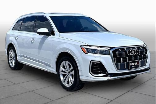 Glacier White Metallic 2025 Audi Q7 45 Premium