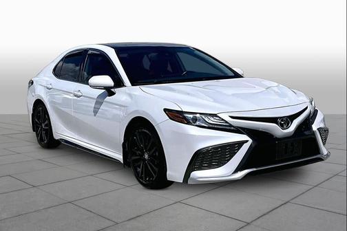 Wind Chill Pearl 2021 Toyota Camry XSE