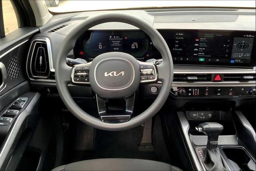 2025 Kia Sorento LX