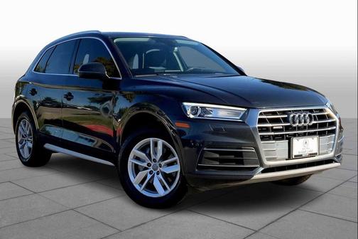 2020 Audi Q5 45 Titanium Premium