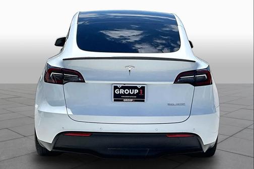 Pearl White Multi-Coat 2022 Tesla Model Y Performance Dual Motor All-Wheel Drive