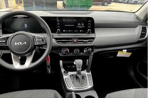 2025 Kia Seltos LX
