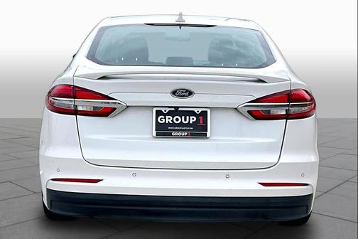 White Platinum Metallic Tri-Coat 2019 Ford Fusion Hybrid Titanium