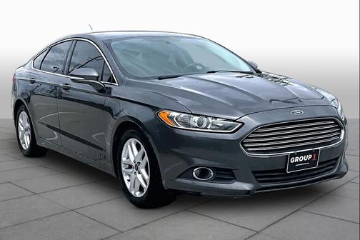 Magnetic 2015 Ford Fusion SE