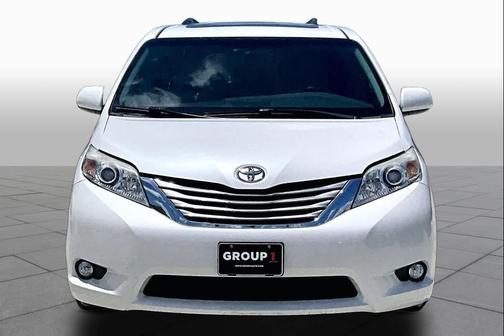 Blizzard Pearl 2017 Toyota Sienna XLE