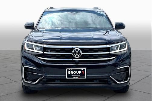 Deep Black Pearl 2023 Volkswagen Atlas Cross Sport 3.6L V6 SEL Premium R-Line