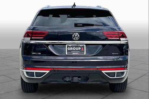 Deep Black Pearl 2023 Volkswagen Atlas Cross Sport 3.6L V6 SEL Premium R-Line