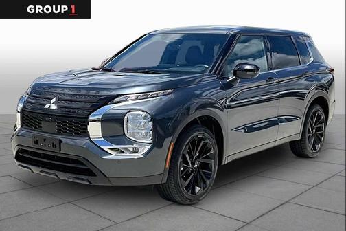 Graphite Gray 2024 Mitsubishi Outlander SE S-AWC