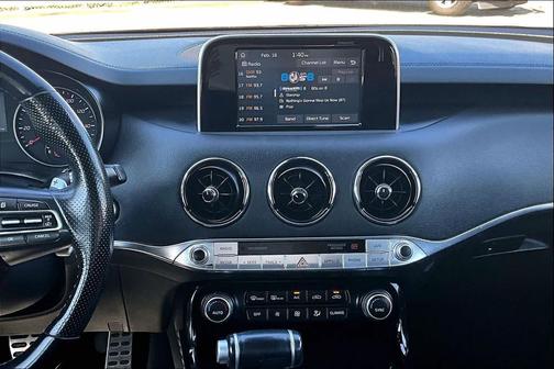 2021 Kia Stinger GT-Line