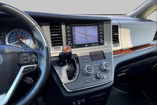 Predawn Gray Mica 2019 Toyota Sienna Limited Premium