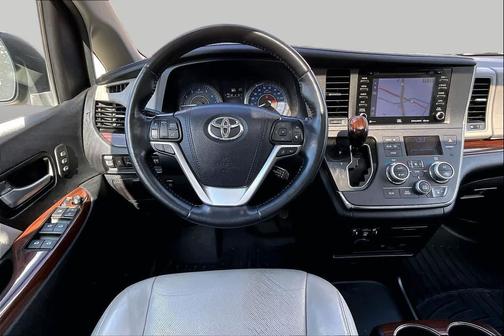 Predawn Gray Mica 2019 Toyota Sienna Limited Premium