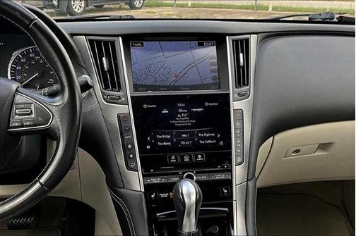 2015 INFINITI Q50 Premium