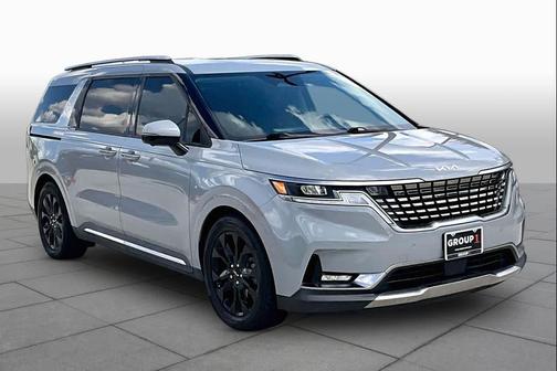 Ceramic Silver 2024 Kia Carnival SX