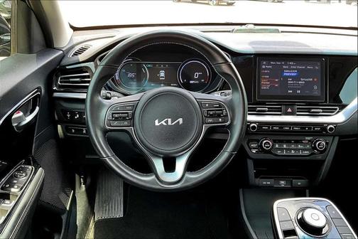 2022 Kia Niro EV S