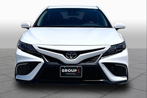 Ice Cap 2023 Toyota Camry SE
