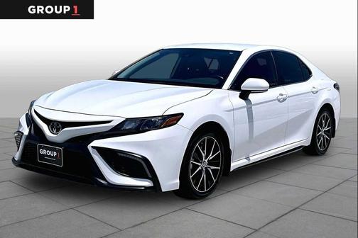 Ice Cap 2023 Toyota Camry SE