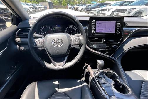 Ice Cap 2023 Toyota Camry SE