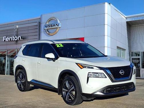 2022 Nissan Rogue SL