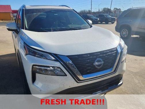 2022 Nissan Rogue SL