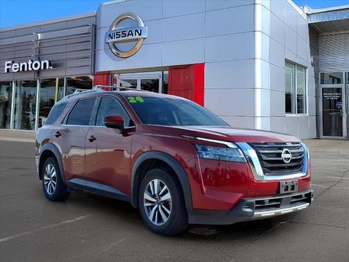 Scarlet Ember 2024 Nissan Pathfinder SL