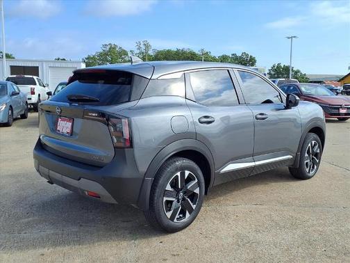 Gun Metallic 2025 Nissan Kicks SV