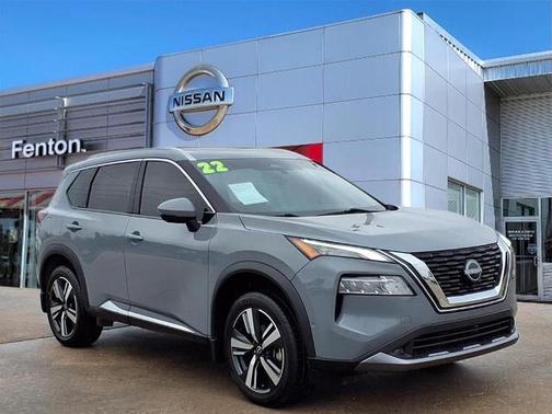 2022 Nissan Rogue SL