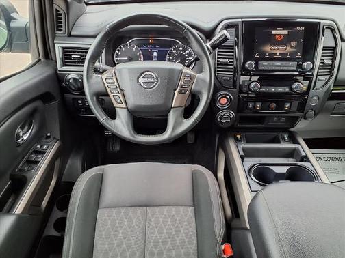 2024 Nissan Titan SV