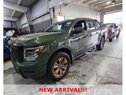 2024 Nissan Titan SV