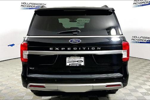 AGATE BLACK METALLIC 2024 Ford Expedition XLT