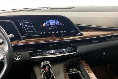 Crystal White Tri-Coat 2021 Cadillac Escalade LUXURY
