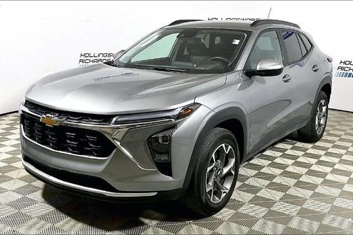 Sterling Gray Metallic 2025 Chevrolet Trax LT