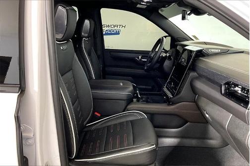 2025 GMC Yukon AT4 ULTIMATE