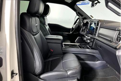 2025 Ford F-250 PLATINUM