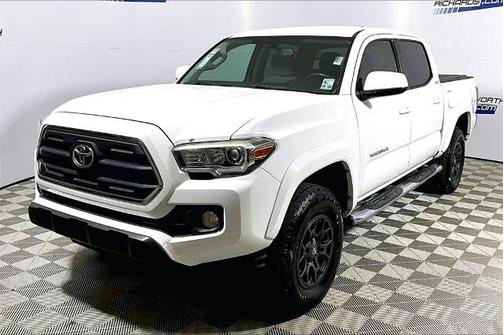 2017 Toyota Tacoma SR5