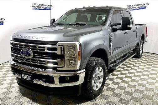 CARBONIZED GRAY 2024 Ford F-250 XLT