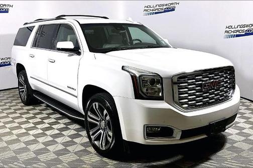 Summit White 2019 GMC Yukon XL DENALI