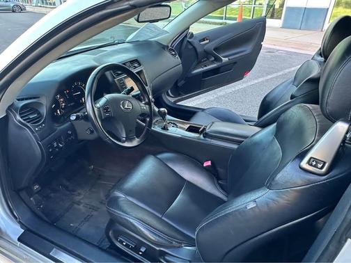 2010 Lexus IS 250C Base