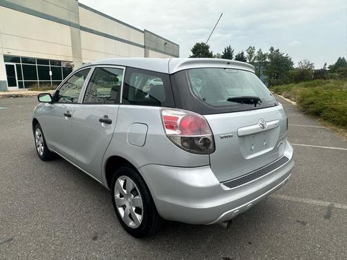 2007 Toyota Matrix Base