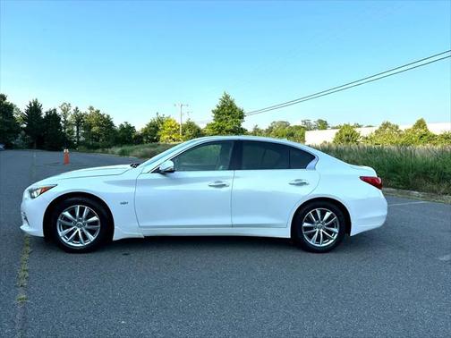 2014 INFINITI Q50 Premium