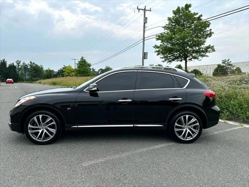 2017 INFINITI QX50 Base