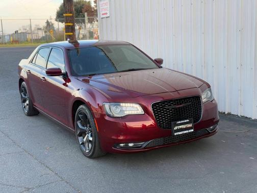 2023 Chrysler 300 S