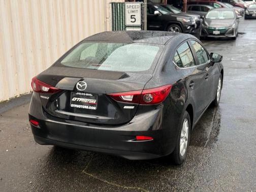 2016 Mazda Mazda3 i Sport