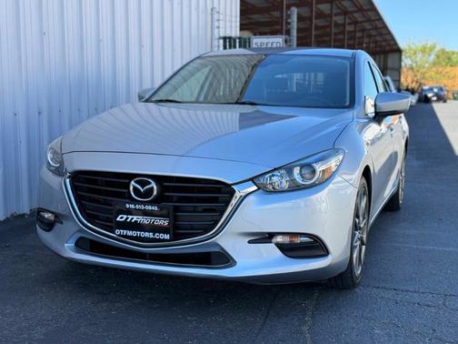 2018 Mazda Mazda3 Touring