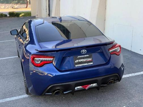 Blue 2017 Toyota 86 Base