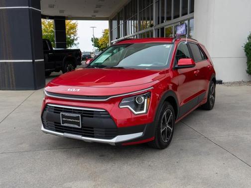 2024 Kia Niro LX