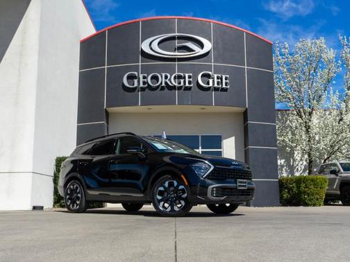 Black 2024 Kia Sportage X-LINE