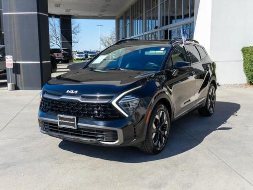 Black 2024 Kia Sportage X-LINE